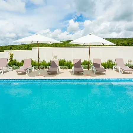 别墅 Modern With Swimming Pool In Sukosan