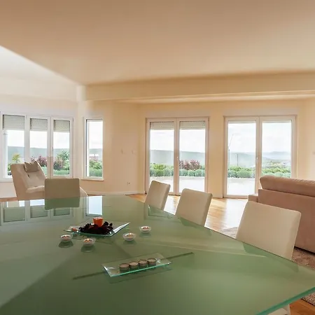 Modern With Swimming Pool In Sukosan 别墅